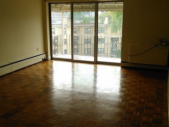 3rd image of 267 Linwood Ave #3D
