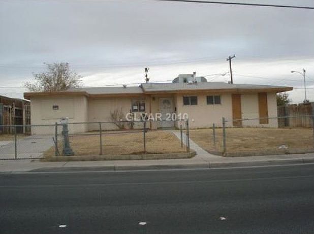 1st image of 2200 W Washington Ave