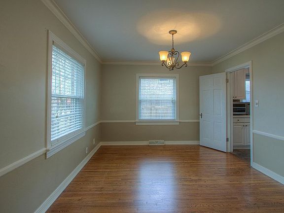 5th image of 1133 S Oswego Ave