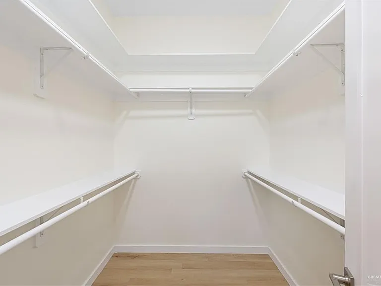 909 N Brushfield Ave — Photo 17