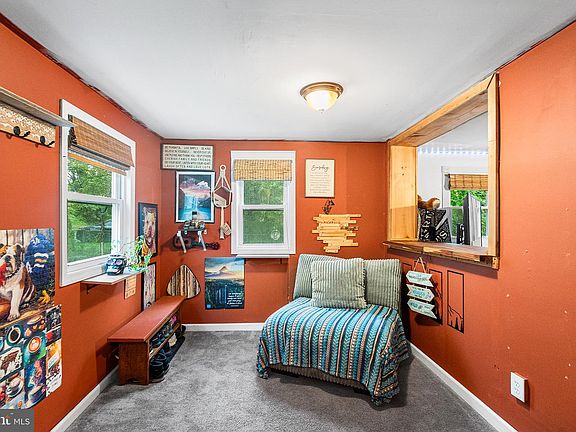 5th image of 244 Girard Ave