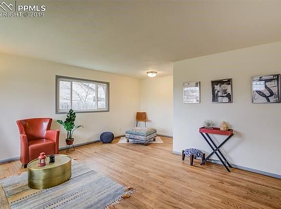 All new paint through out the home.