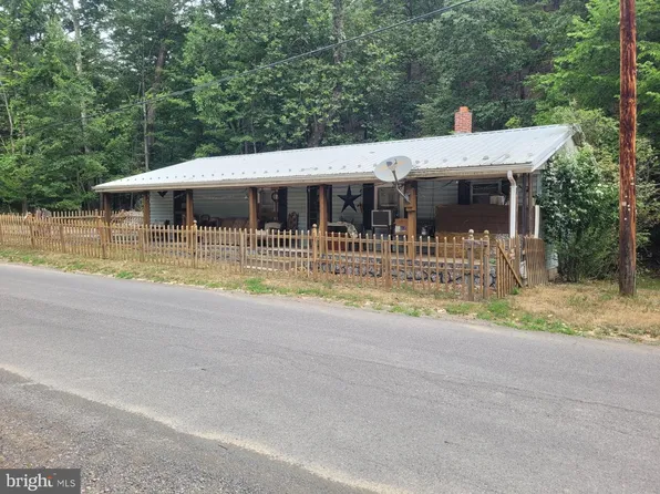 1224 Dry Run Rd, Burlington, WV 26710