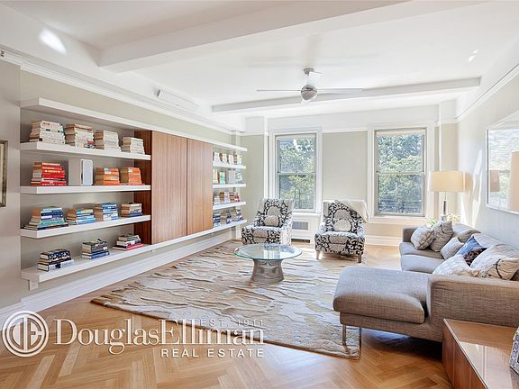 3rd image of 135 Eastern Pkwy APT 3A