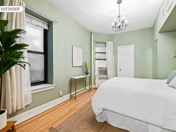 62 East 87th Street 1B image 5 of 6