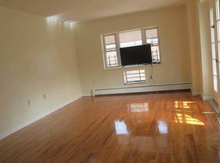 805 E 215th St #3, Bronx, NY 10467