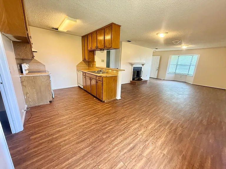 3243 Stoneridge Dr — Photo 5