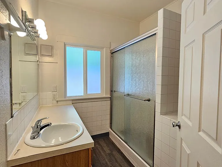 819 W 11th Ave — Photo 14