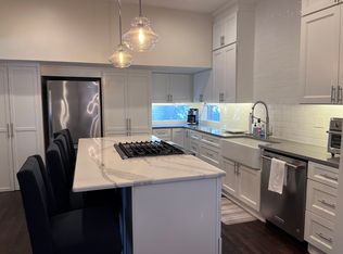 4341 Locust St, Kansas City, MO 64110