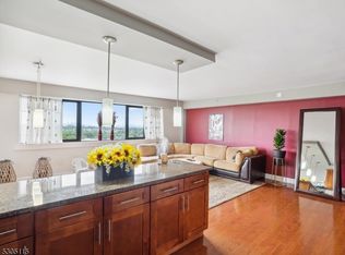60 Parkway Dr E APT 15K, East Orange, NJ 07017