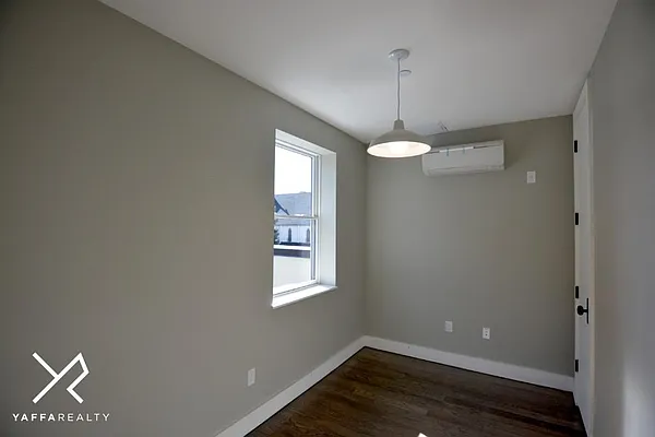 Rented by Yaffa Realty LLC | media 77