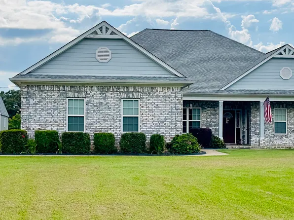 561 Sharon Rd, Canton, MS 39046