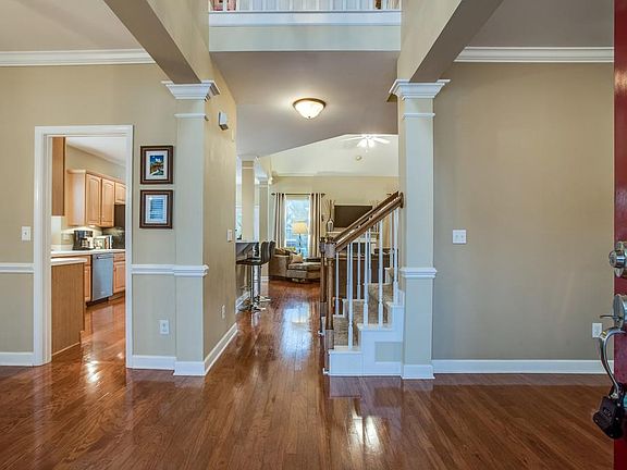 5th image of 3103 Traviston Dr