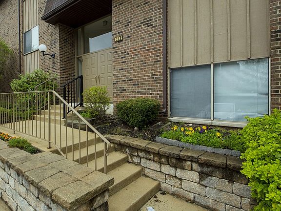 5th image of 1441 Wildflower Way APT 210