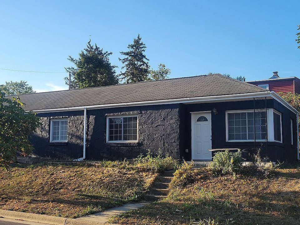 1st image of 1040 Burr Avenue