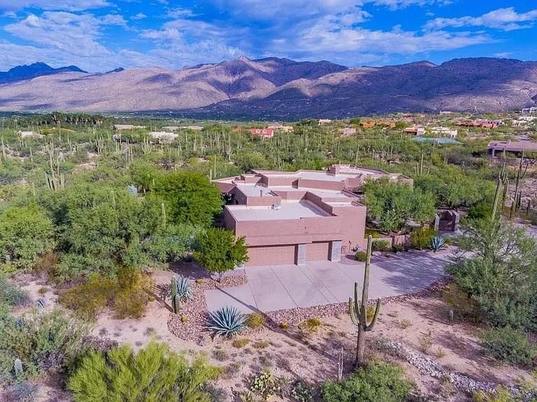 3835 N Whiptail Wash Pl — Photo 75