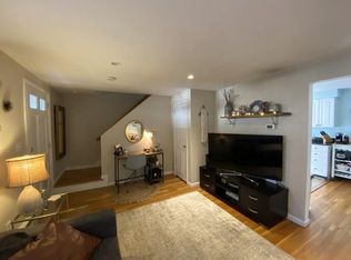 293 Cross St #293, Winchester, MA 01890