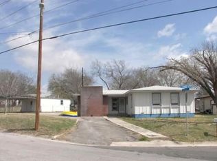 13 Acorn St, Lampasas, TX 76550