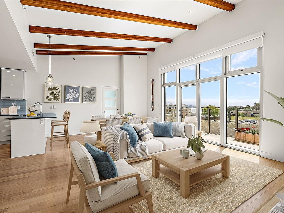 1st image of 916 Lyall St #603