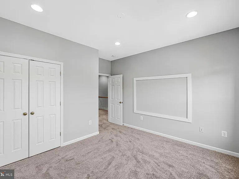 22247 Waterberry Ter — Photo 23