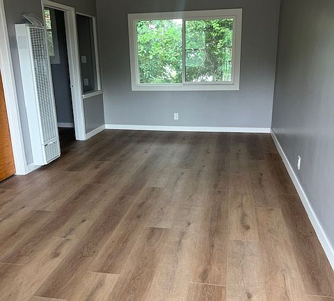2nd image of 10440 Downey Ave #B