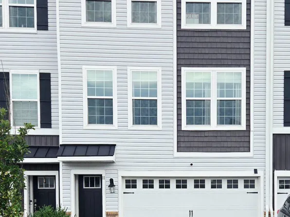 11 Autumn Park Blvd, Medford, NJ 08055