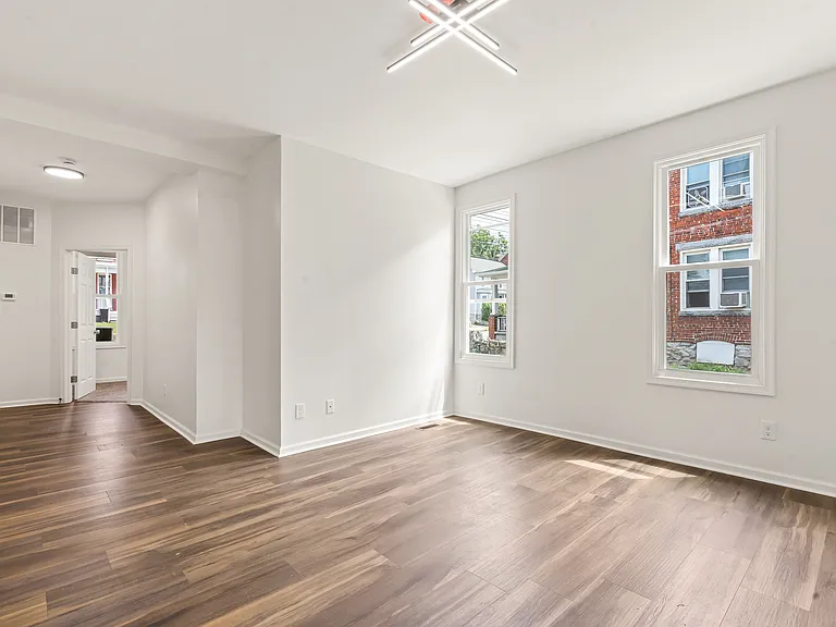 753 W Washington St #A — Photo 10