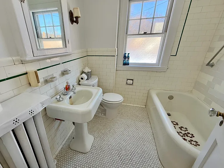 3 Greenough St — Photo 11