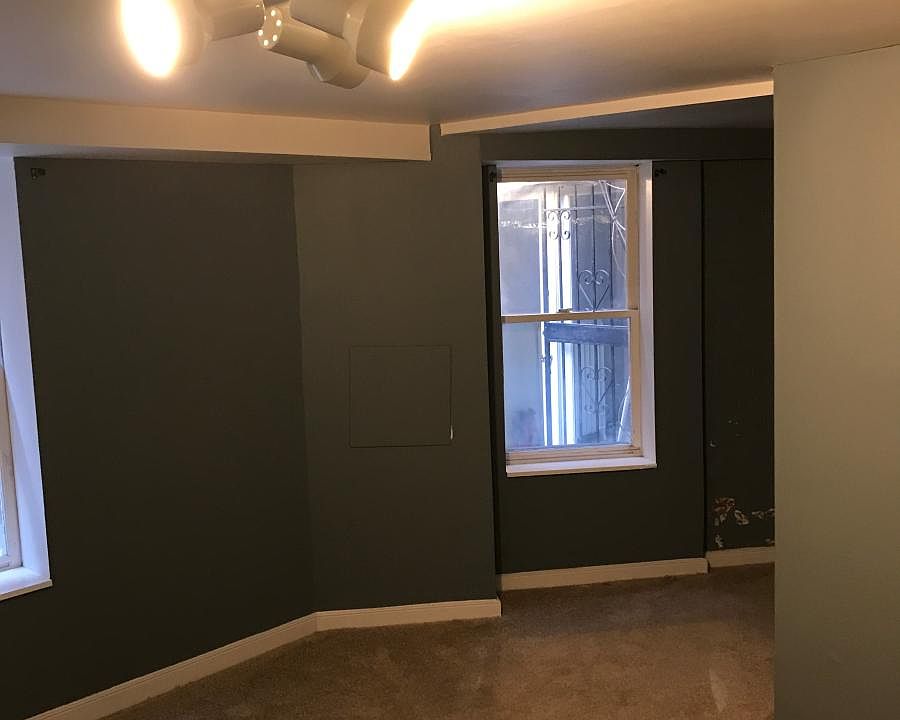 1st bedroom