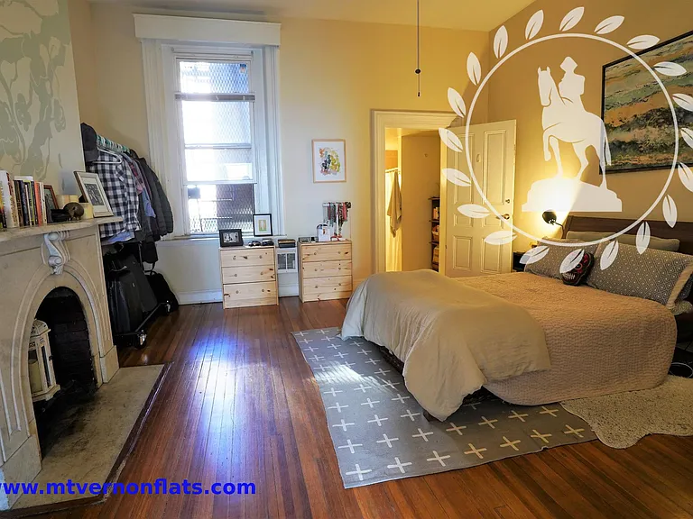 715 Park Ave #D — Photo 3