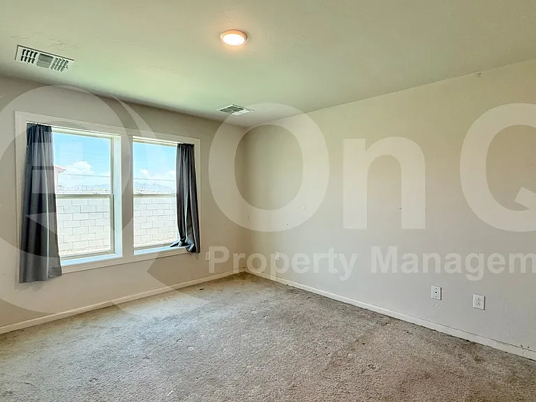 8011 S Magic Dr — Photo 5