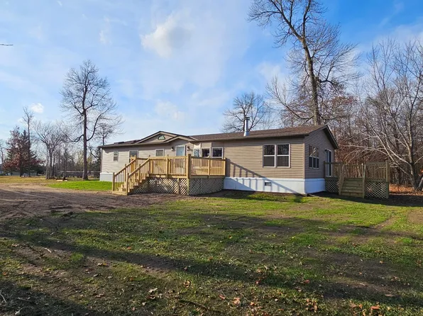 43217 Round Lake Dr, Ottertail, MN 56571