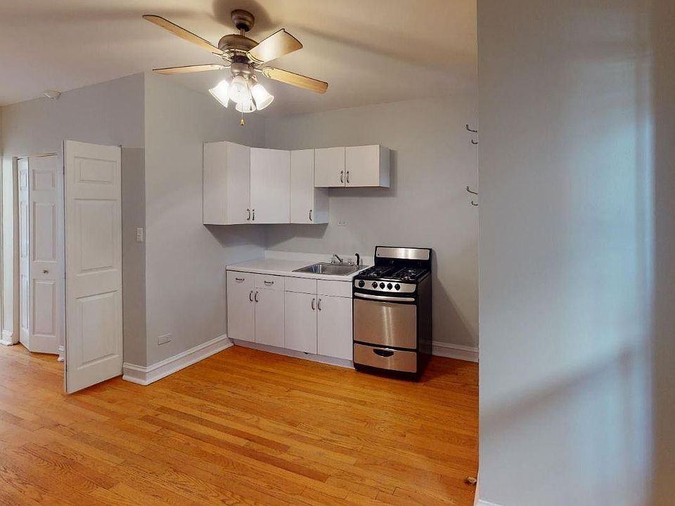1st image of 4303 N Winchester Ave APT 3
