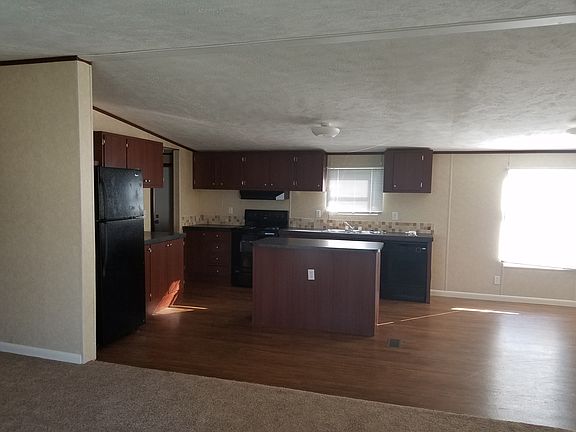 4th image of 7151 Woodlake Pkwy