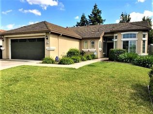 294 Oriole Ln, Lodi, CA 95240