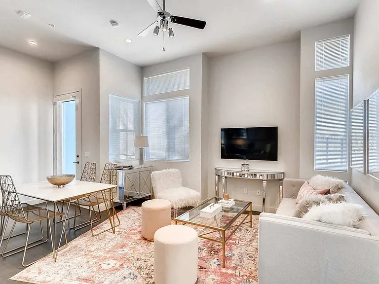 C3 Lofts — Photo 6
