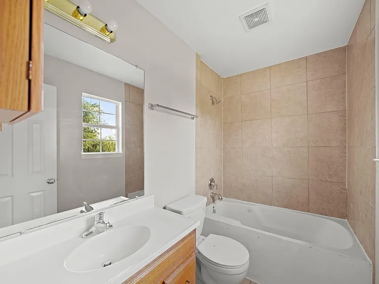 1626 Dove Run — Photo 7