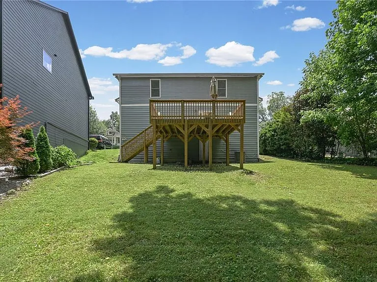 2429 Claude St NW — Photo 33