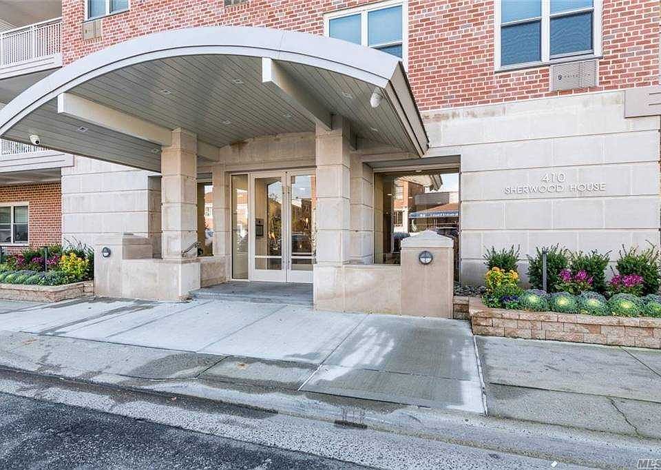 1st image of 410 E Broadway APT 3L