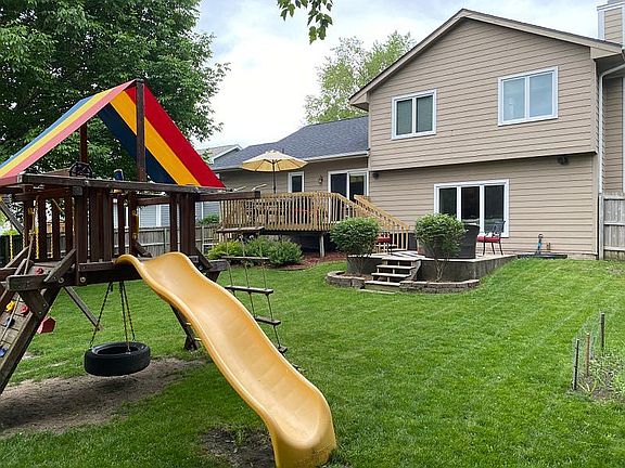 5th image of 7135 Aspen Dr
