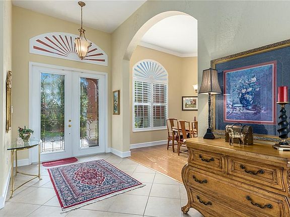 5th image of 2213 SW Dove Canyon Way
