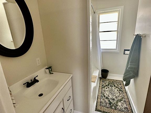 5th image of 4906 Corby St