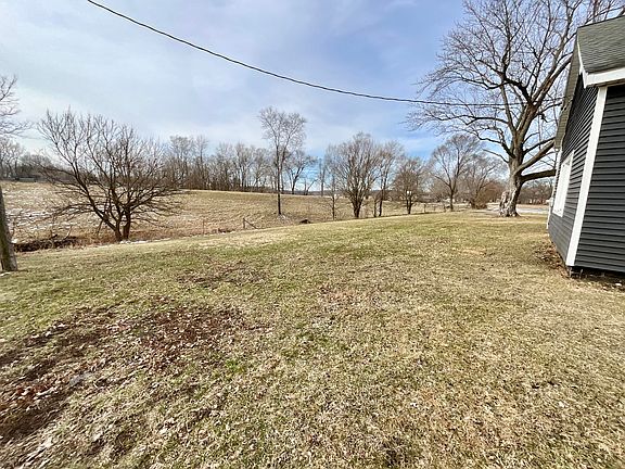 5th image of 490 Dorrance Rd