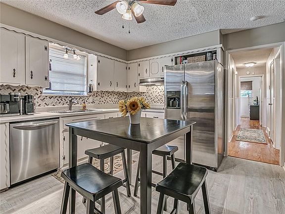 5th image of 4704 Gina Pl