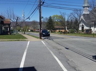 480-482 3rd St, Moosic, PA 18507