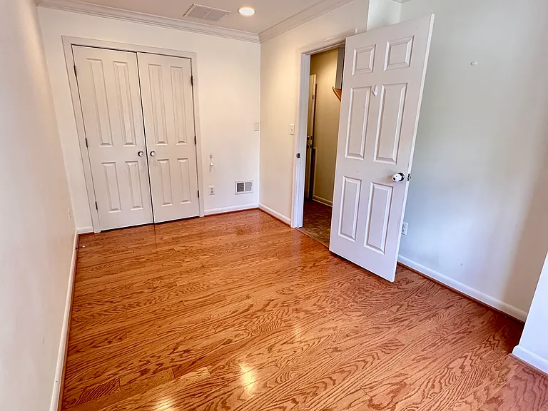 1217 V St NW — Photo 17