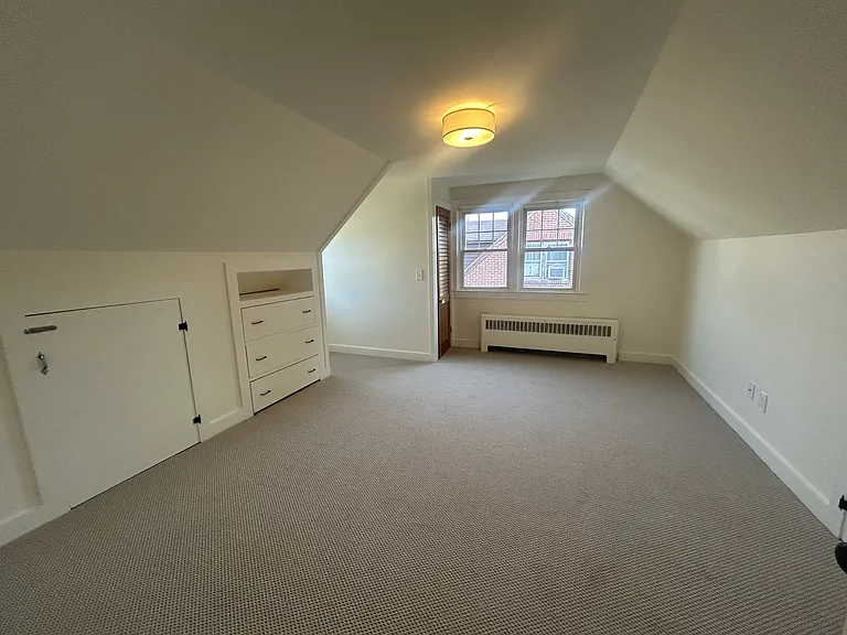 Upstairs Bedroom 2