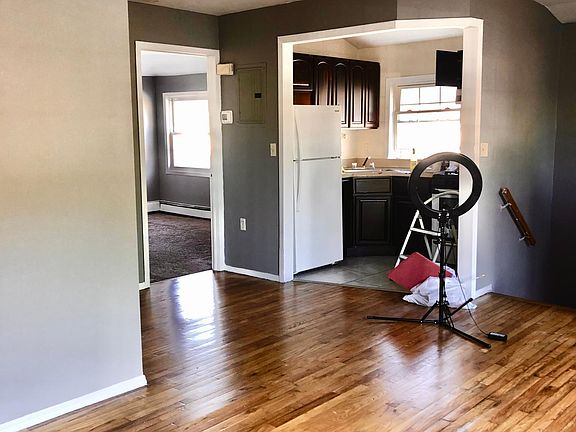 2nd image of 13332 143rd St #2