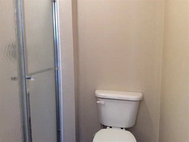 401 Blake Ave — Photo 18