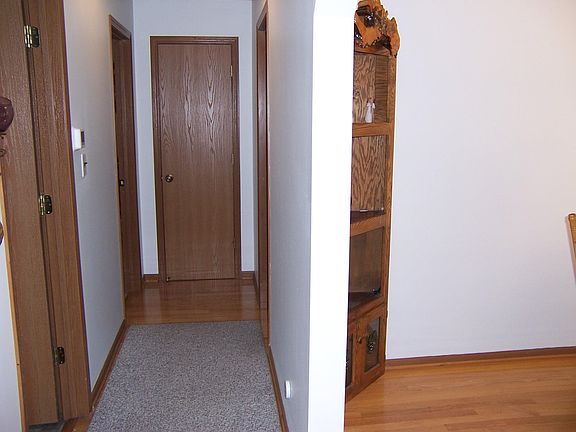 3rd image of 5291 N Markey Rd